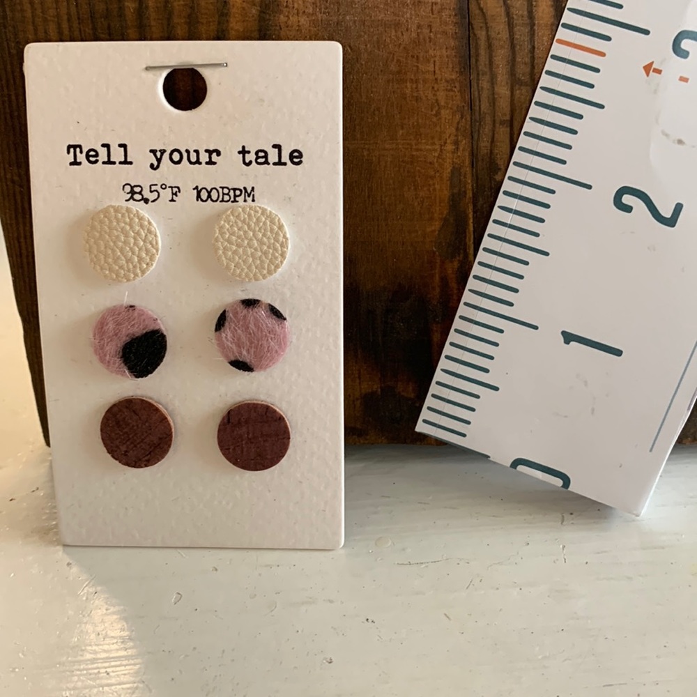 Set of 3 pair circle stud earrings. NWT